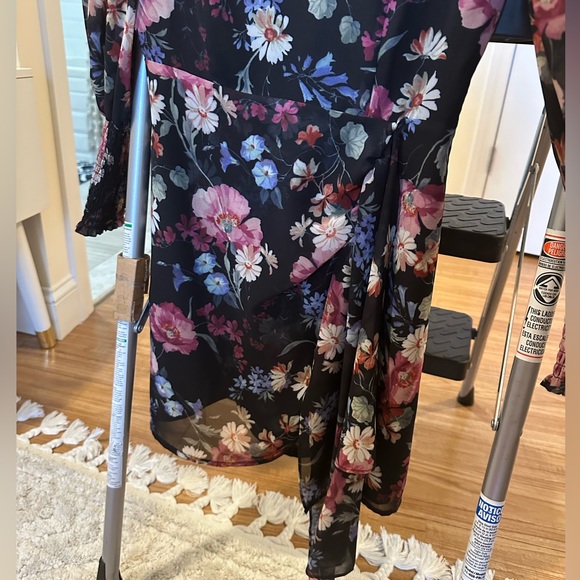 Yumi Kim Floral Mini Dress - Picture 4 of 5